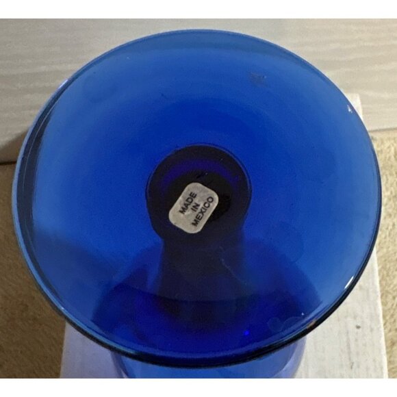 Blue Glass Goblet Wine Glass From Mexico Handcrafted Elegant Design 7.5" Tall - Picture 6 of 8